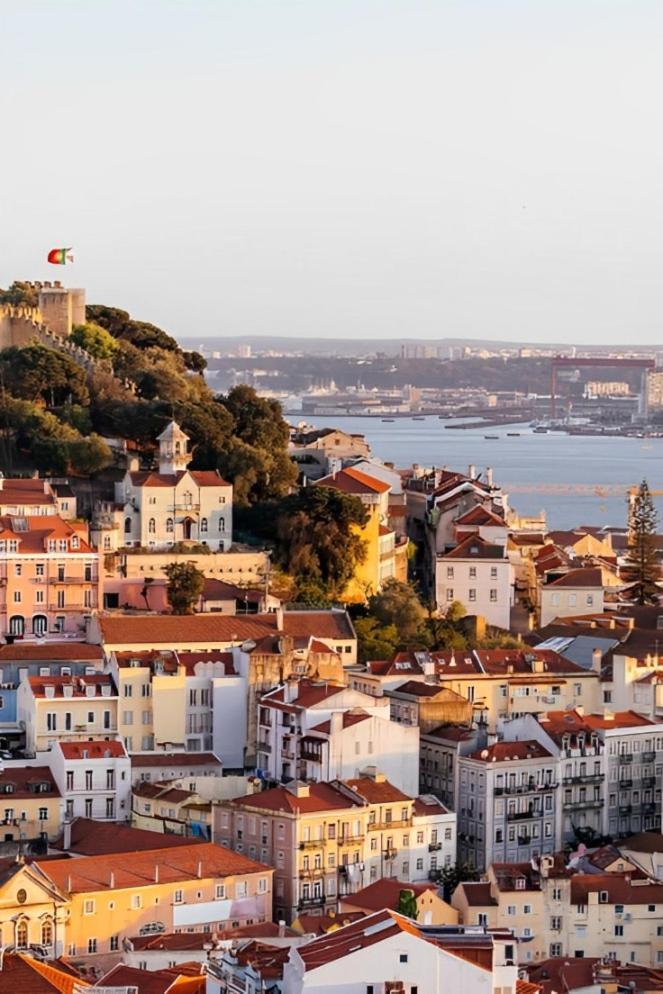 Castelo Premium By Homing Lägenhet Lisboa Exteriör bild